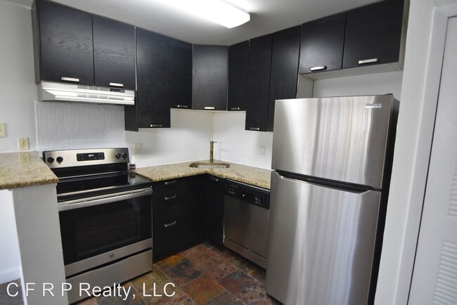Building Photo - 1 br, 1 bath House - 4760 Walden Circle #516
