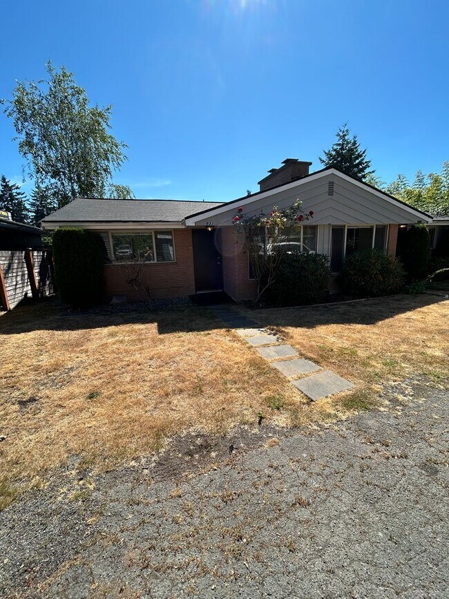 Building Photo - Girgis Duplex