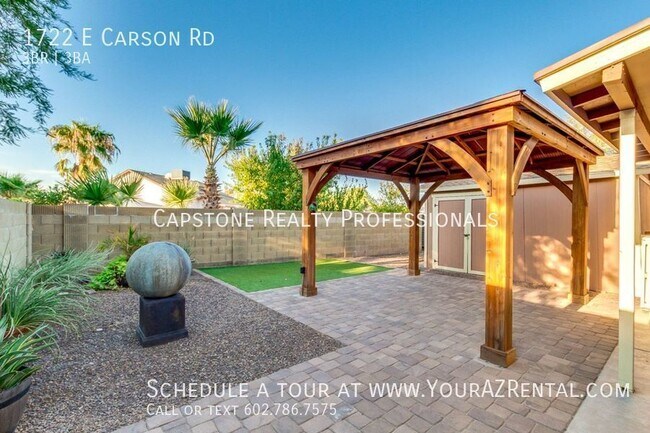 Building Photo - 1722 E Carson Rd