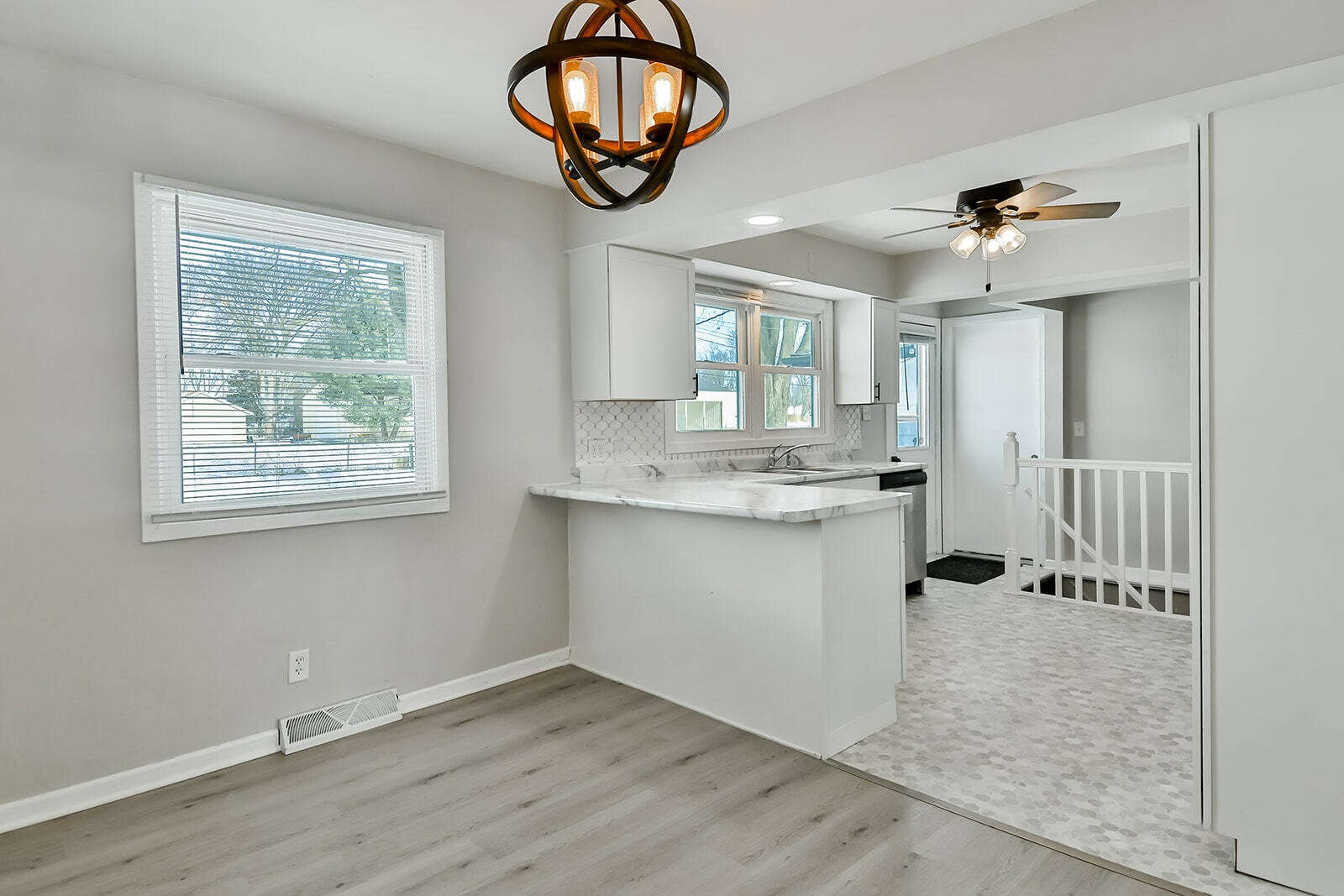 Building Photo - 1828 Juniper Ln