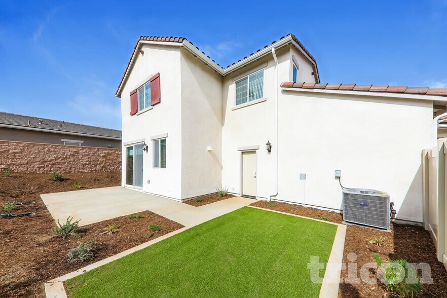 Building Photo - 1762 Taylor Ave