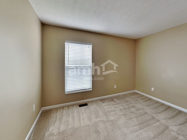 Building Photo - 6607 Thistle Grove