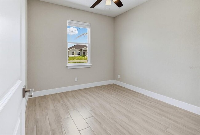 Building Photo - 804 Colville Dr
