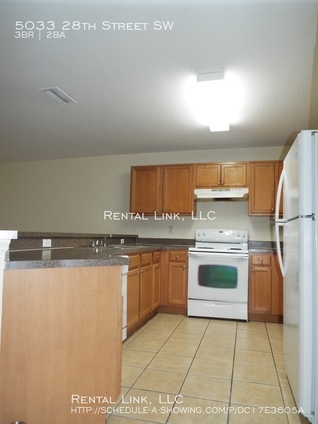 Building Photo - Lehigh Acres Duplex For Rent