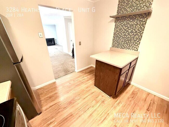 Building Photo - 3284 Heathstead Place