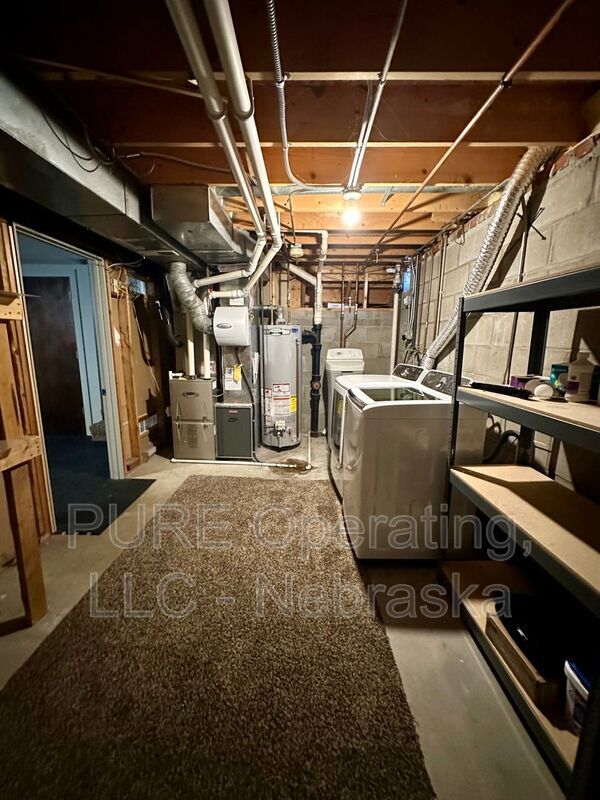 Building Photo - 5039 S 163rd Ave