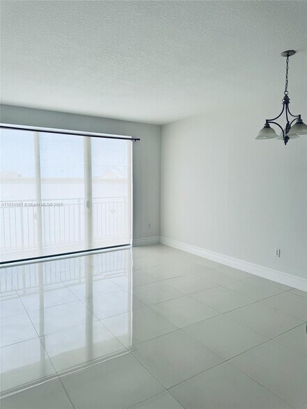 Building Photo - 7275 SW 90th St