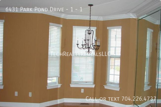 Building Photo - 6431 Park Pond Dr