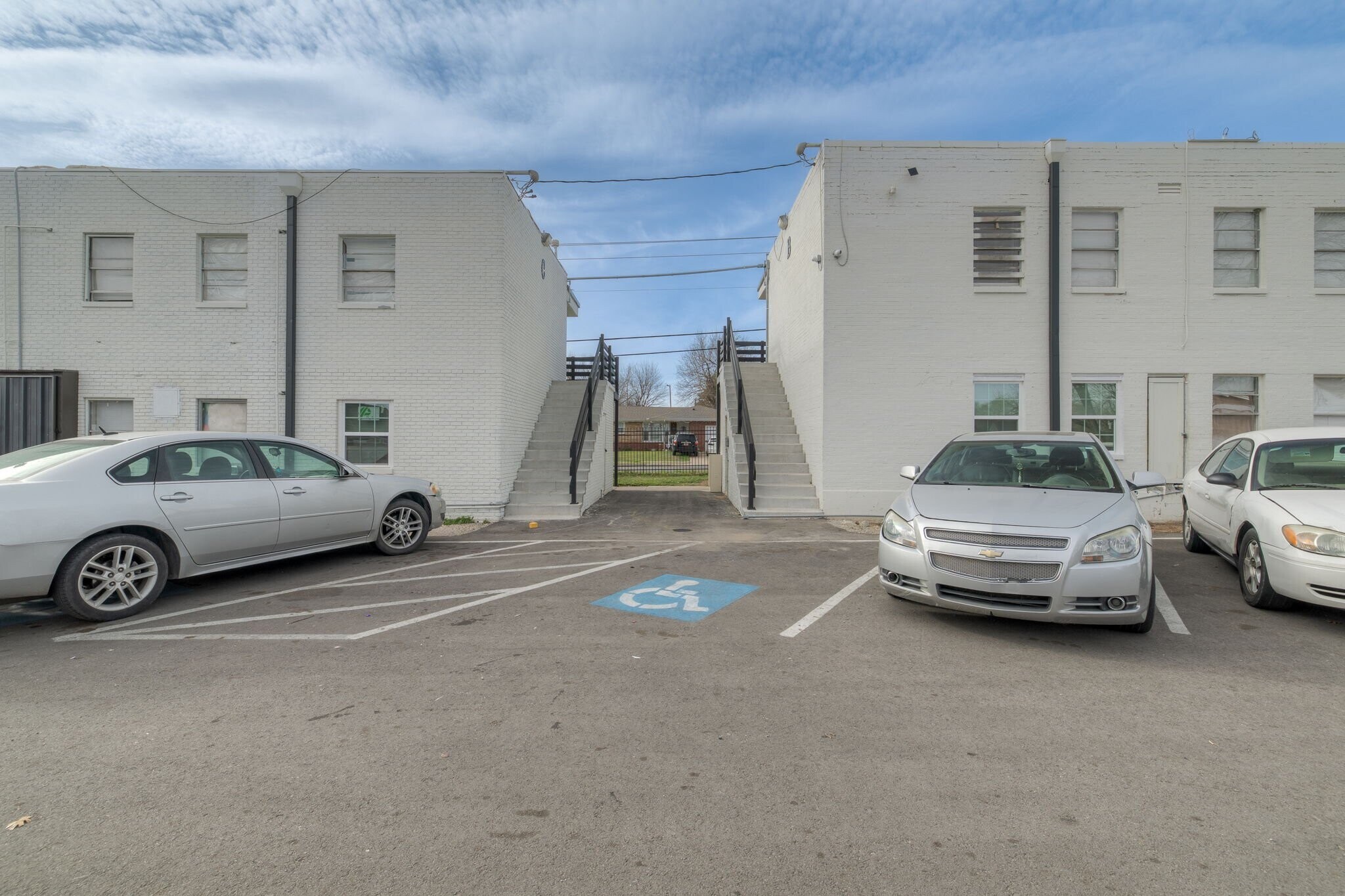 Building Photo - 4701 NW 16th St