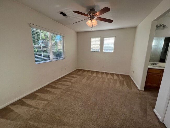 Building Photo - Breathtaking 2 Story Home Built in 2005 with 3279 sq. ft. in West Lancaster