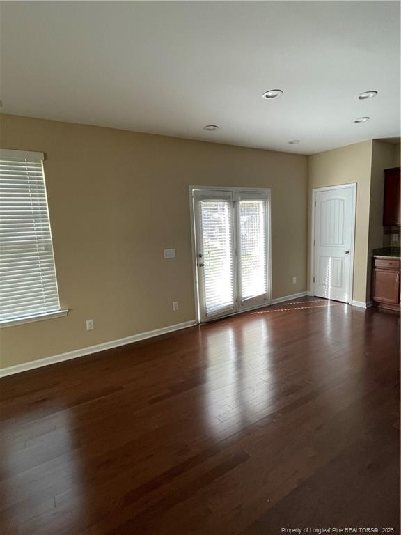 Building Photo - 261 River Oak St