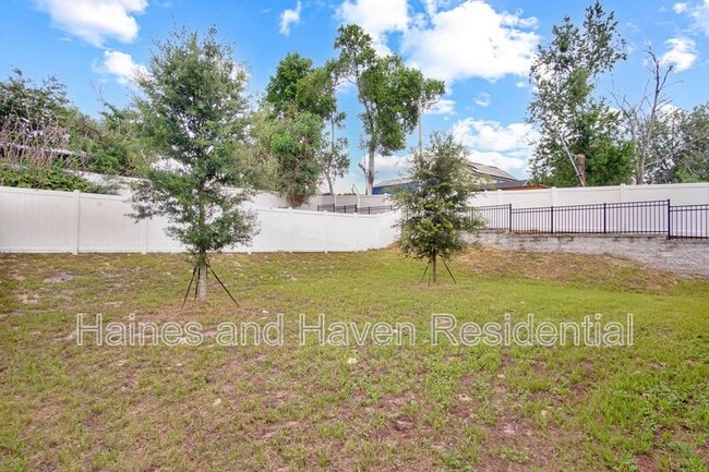 Building Photo - 840 Blue Creek Dr