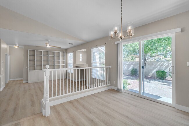 Building Photo - 1568 Lamplight Village Ln