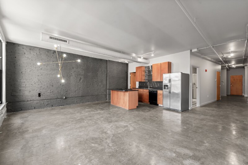 Building Photo - 1006 Olive St