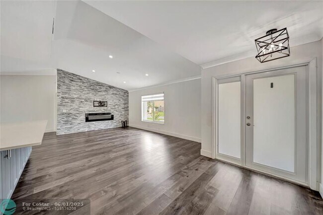Building Photo - 6401 Crossbow Ct