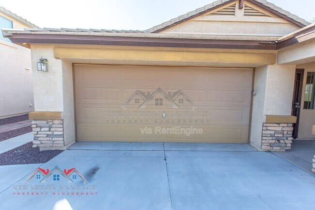 Building Photo - 9096 N 97th Dr