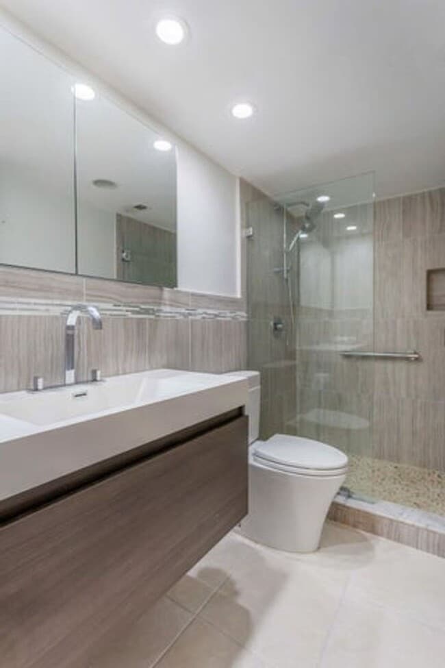 Building Photo - 1200 S Ocean Blvd