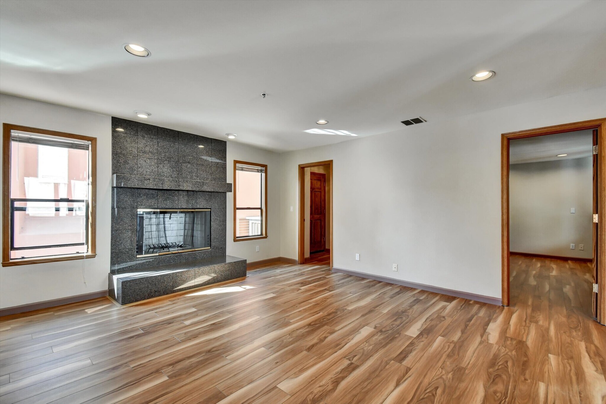 Building Photo - 616 Gravatt Dr