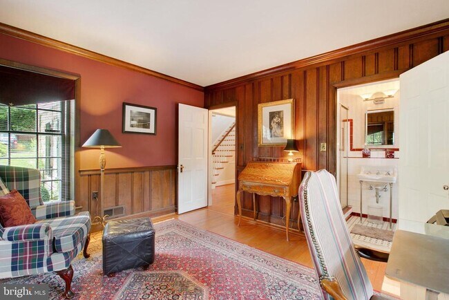 Building Photo - 5113 N Charles St