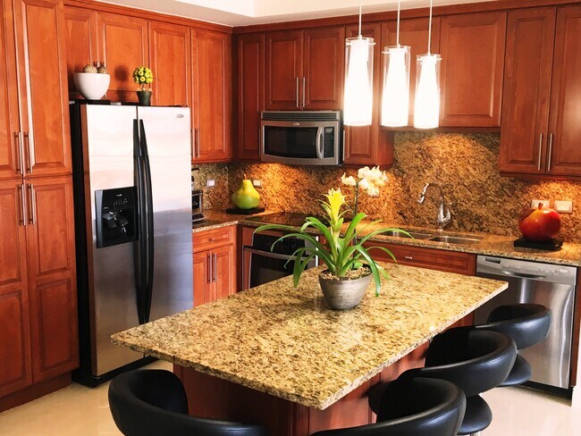 Building Photo - 1805 Ponce de Leon Blvd