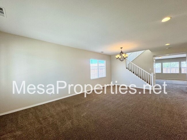 Building Photo - 11845 Elliot Way