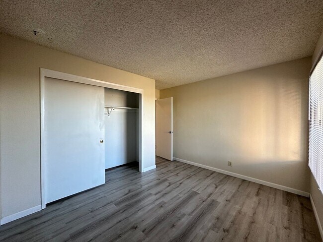 Building Photo - Three Bedroom - Country Living