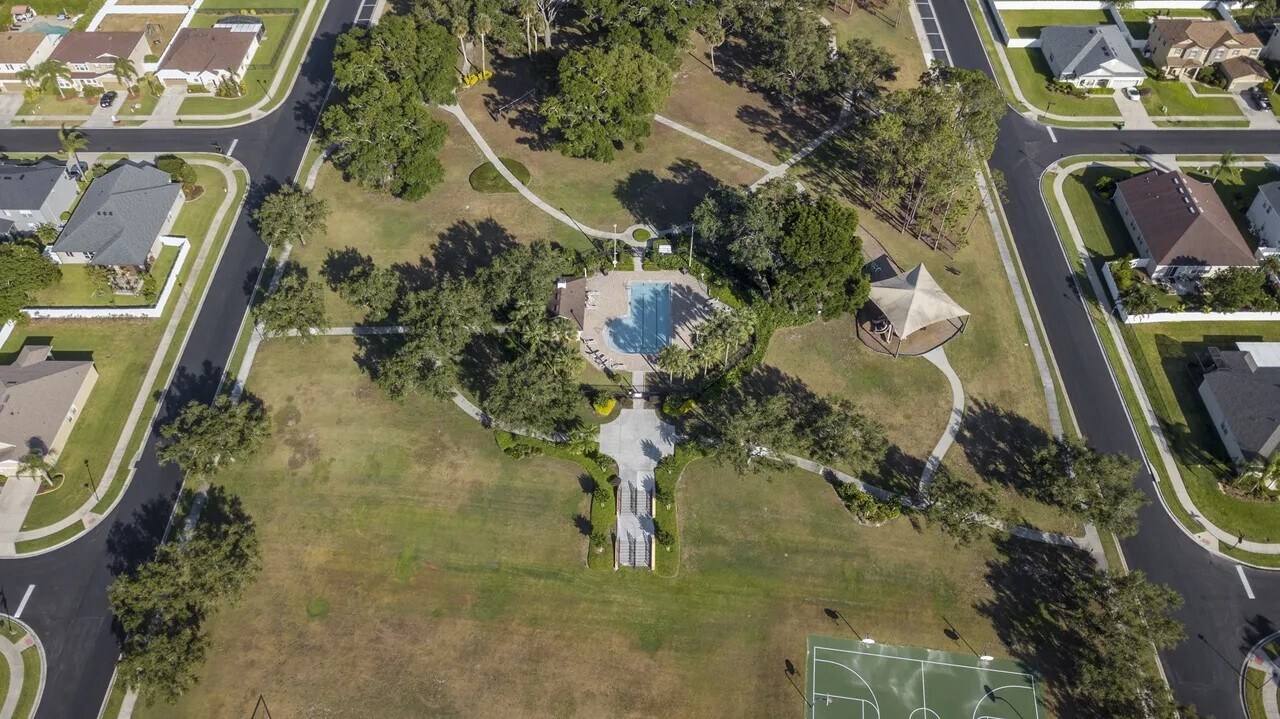 Building Photo - 502 First Cape Coral Dr