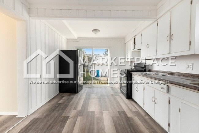 Building Photo - 8460 Chalmers Ave