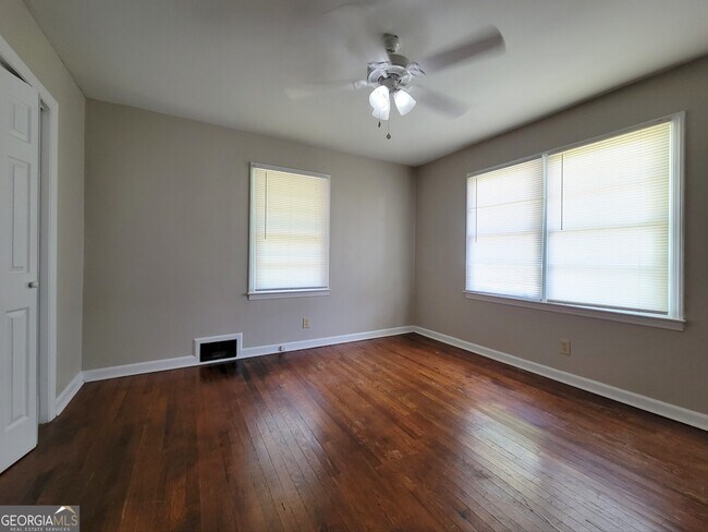 Building Photo - 312 GA Hwy 211