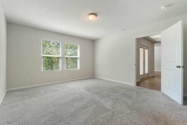 Building Photo - 610 Riverwalk Cir