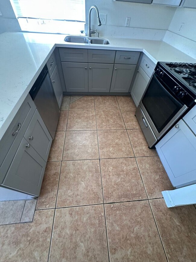 Building Photo - 3bd/2ba House (Moreno Valley)