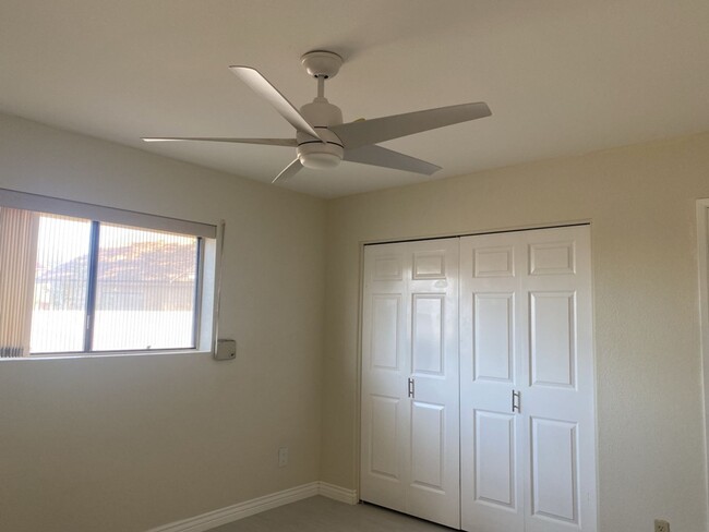 Building Photo - SUPER CUTE 2bed/2bath in Apache Junction!