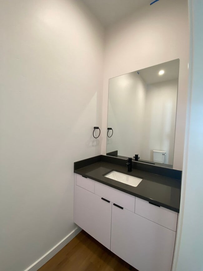 Building Photo - 3 Bedroom | 2.5 Bath Home in White Salmon