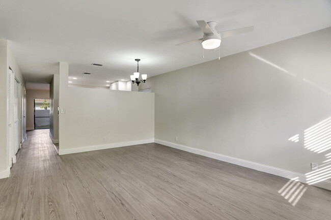 Building Photo - 9775 Riverside Dr