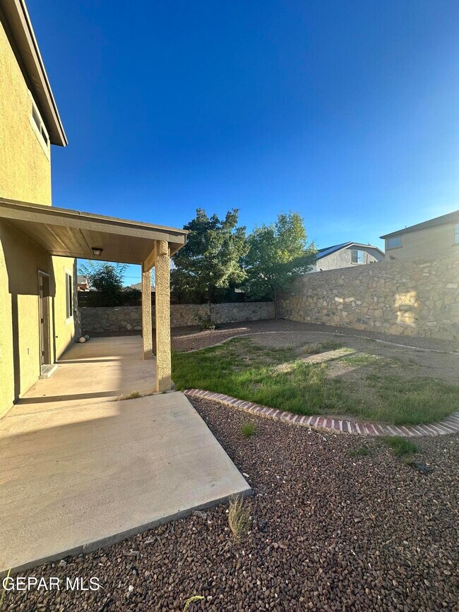 Building Photo - 7668 Mundy Creek Dr