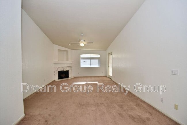 Building Photo - 3320 S Fort Apache Rd