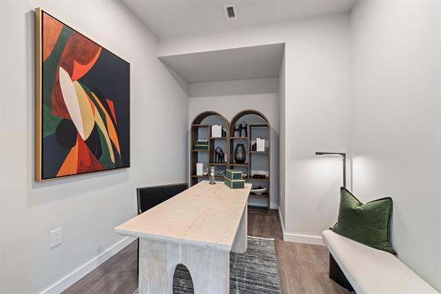 Building Photo - 3111 Sunset Blvd