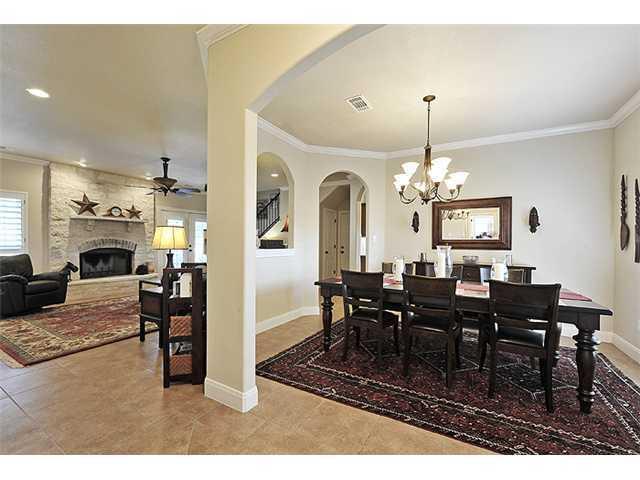 Building Photo - 644 Newport Dr