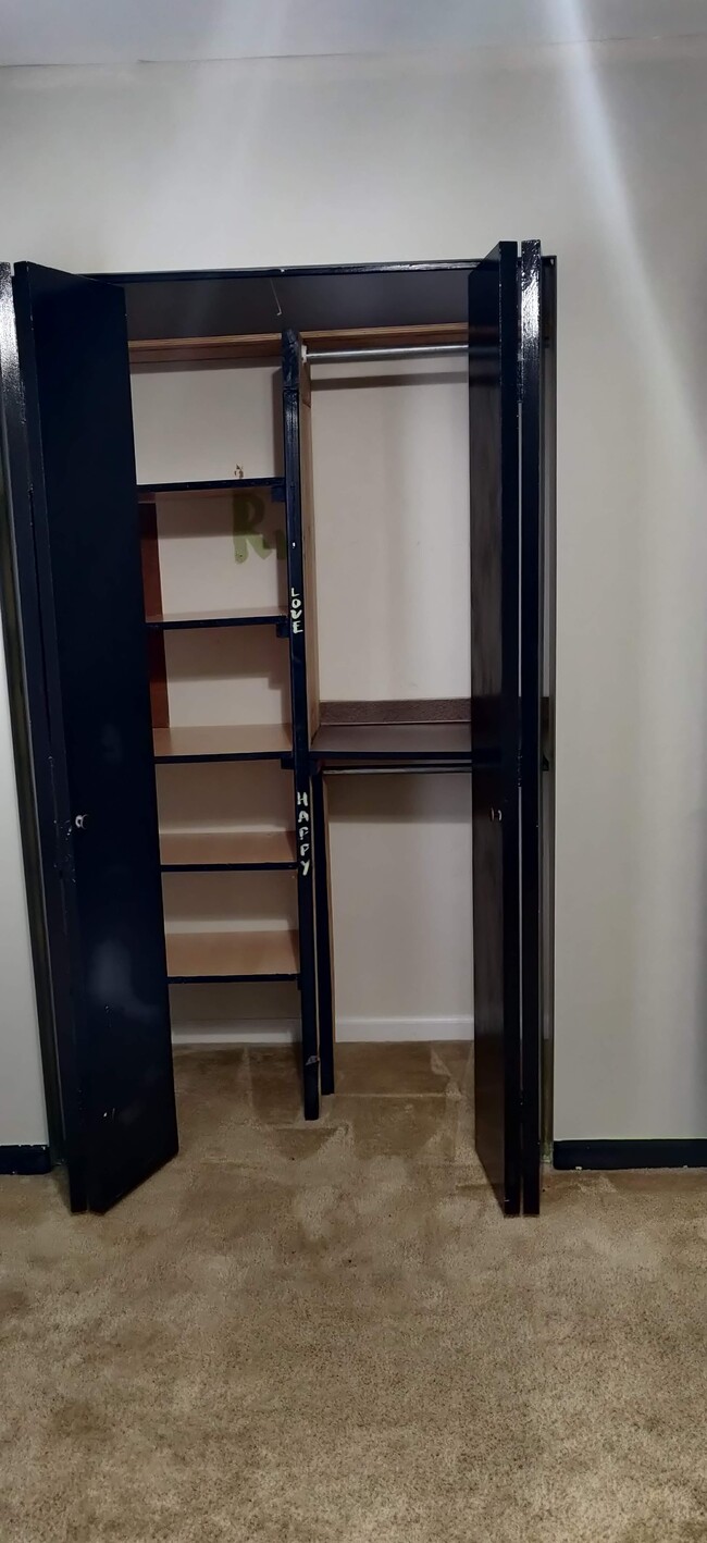 bedroom 1 closet - 111 41st St