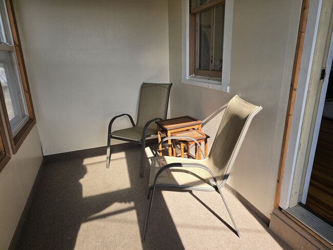 Building Photo - 2017 Windsor Ave