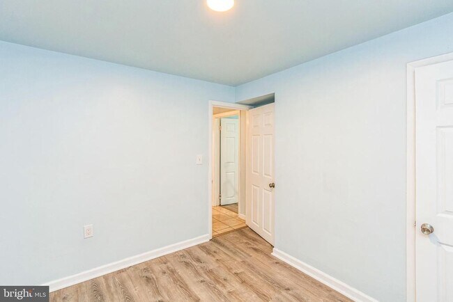 Building Photo - 311 Oakridge Dr