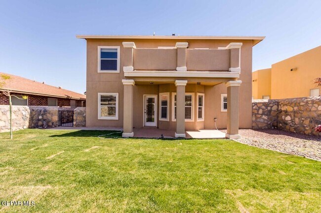 Building Photo - 5541 Ignacio Frias Dr