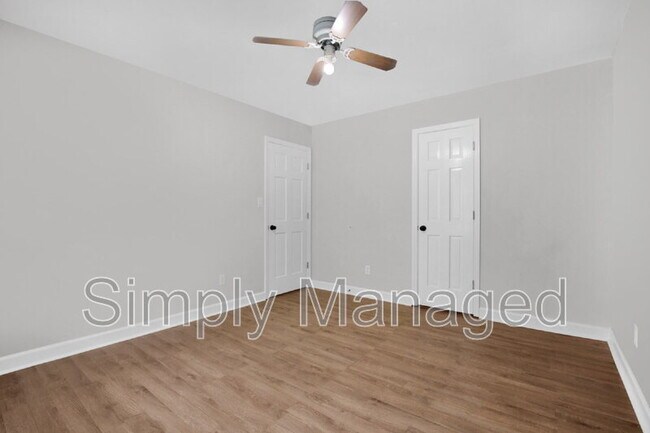 Building Photo - 7709 Scottsdale Dr