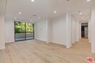 Building Photo - 2142 Century Park Ln