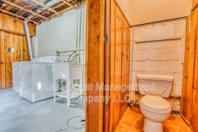 Building Photo - 6149 Dunroming Rd