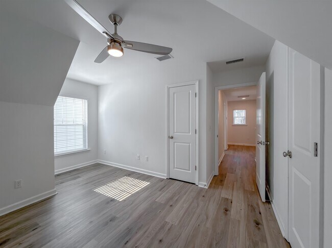 Building Photo - 2848 Blue Blossom Trail