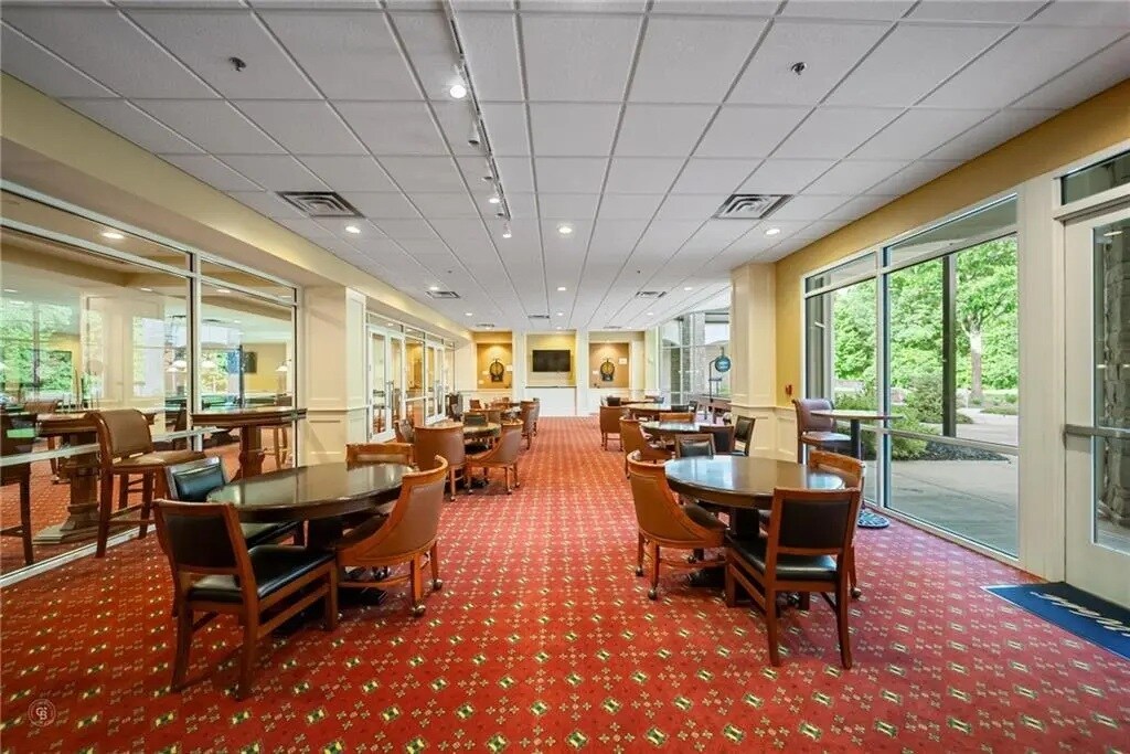Meeting Rooms - 610 Larch Looper Dr