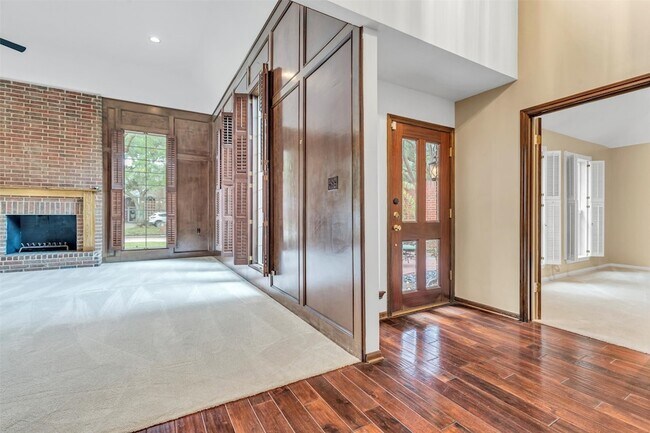 Building Photo - 1127 Barkston Dr