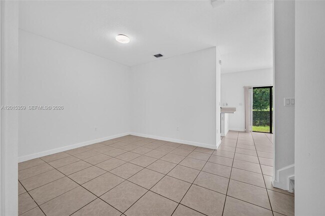Building Photo - 5892 Mustang Manor