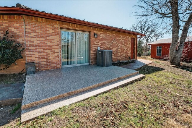 Building Photo - 1059 State Hwy 95